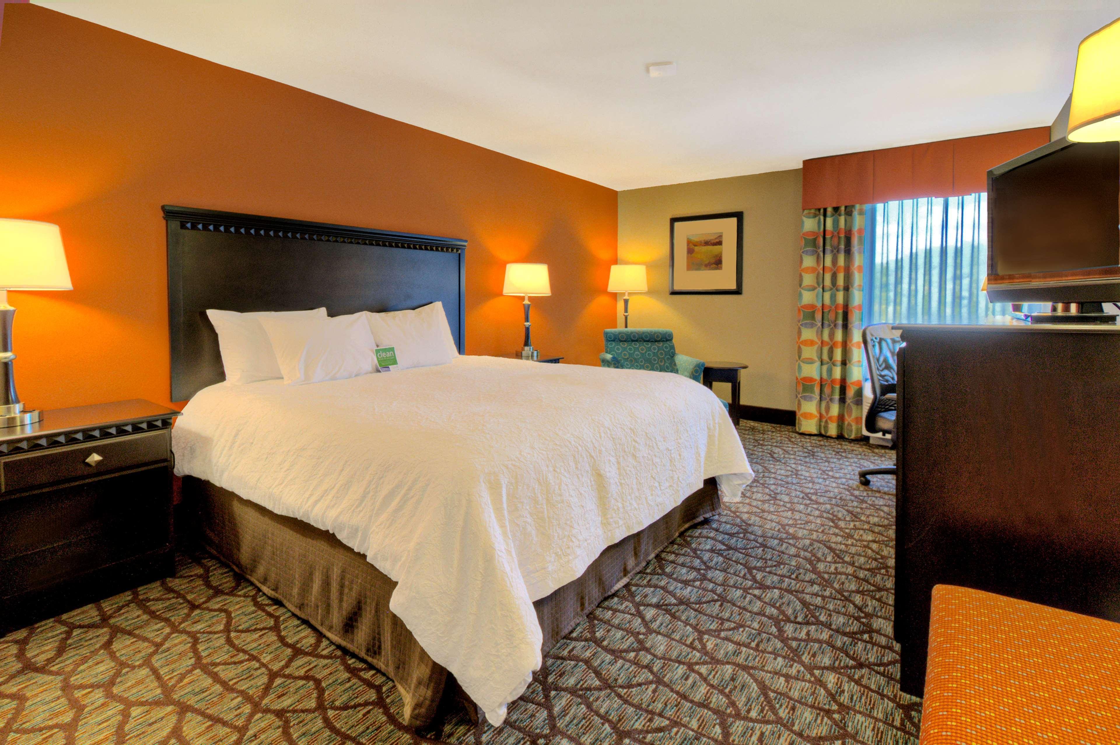 Hampton Inn Asheville-Tunnel Road Exteriör bild
