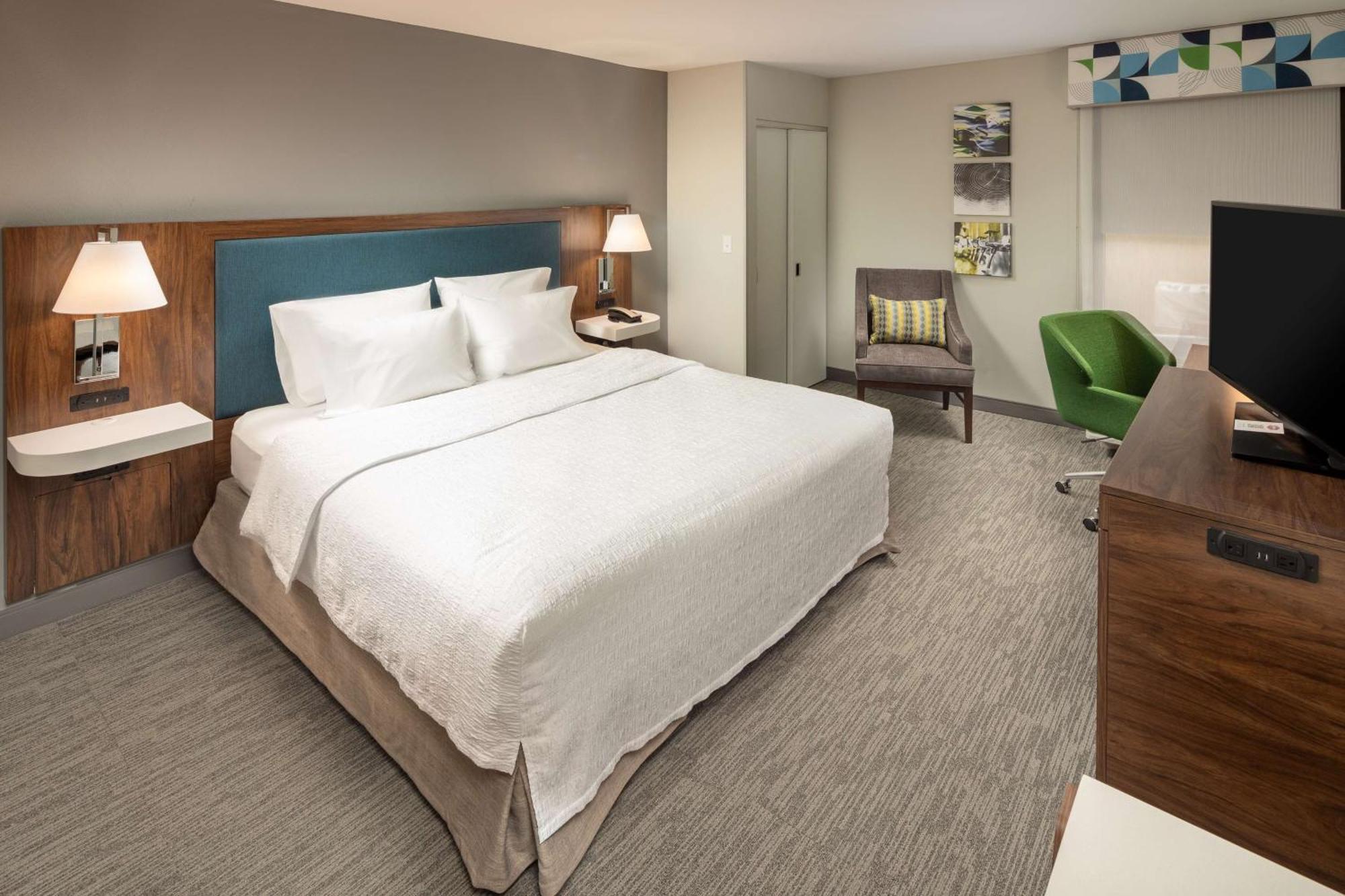 Hampton Inn Asheville-Tunnel Road Exteriör bild